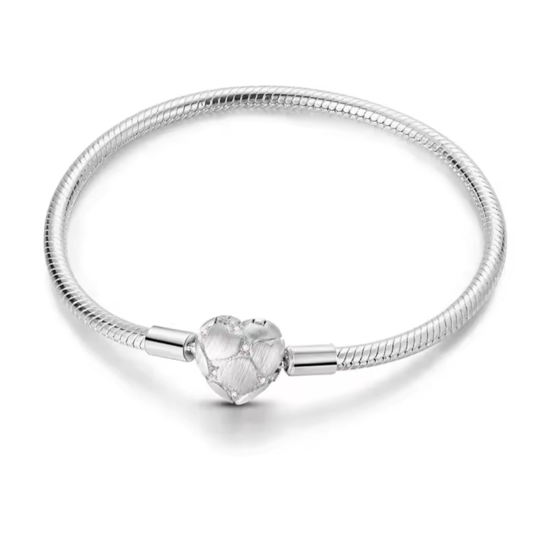 Sparkling Silver Heart Bracelet